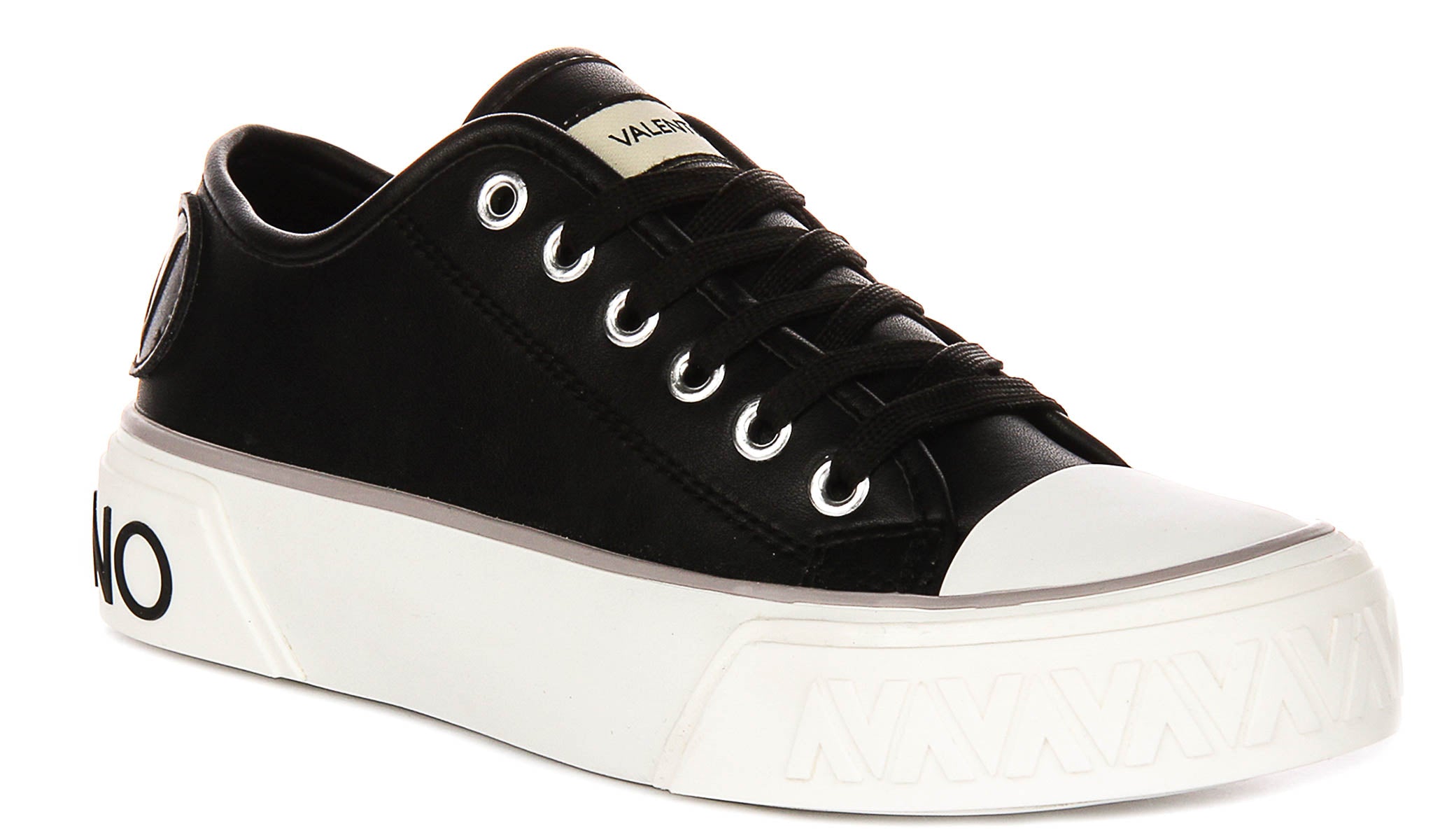 Black_20White049972-01.jpg?v=