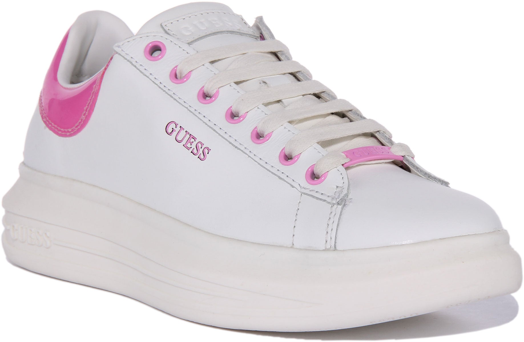 Det Smitsom sygdom bølge Guess Vibo Trainer In White Pink For Women | Salerno Lace up Trainer –  4feetshoes