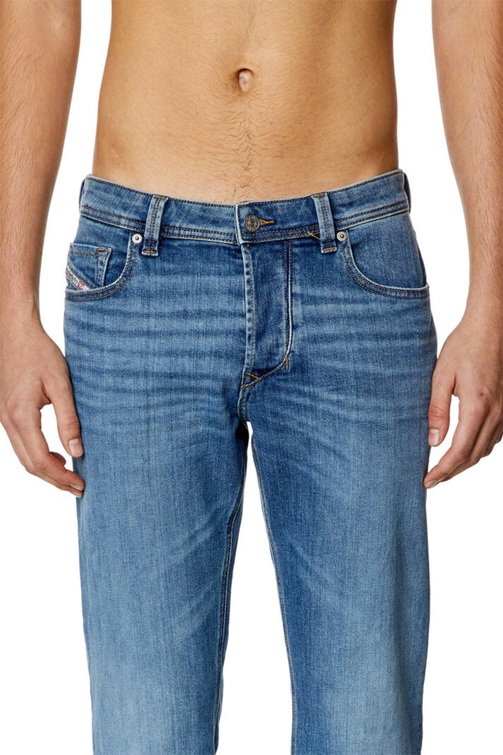 Diesel 1986 Larkee-Bee Light Wash Jeans For Men