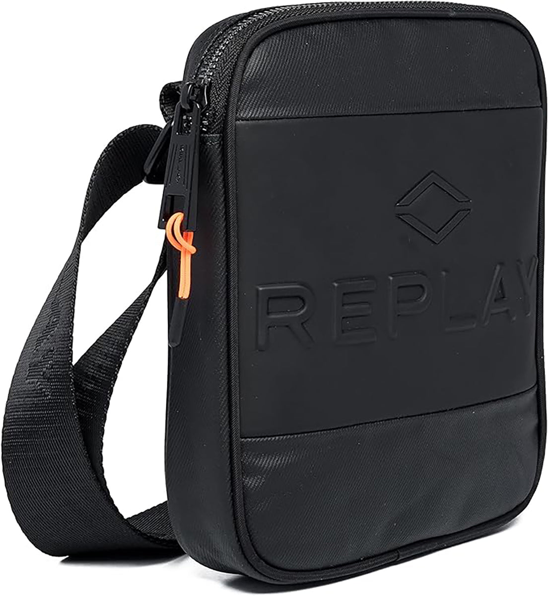 Replay Outlet Signoressa - Replay accessorise 🤩 Discover it!!! #replay  #replayjeans #accessories #bag #manwomancollection #springsummer | Facebook