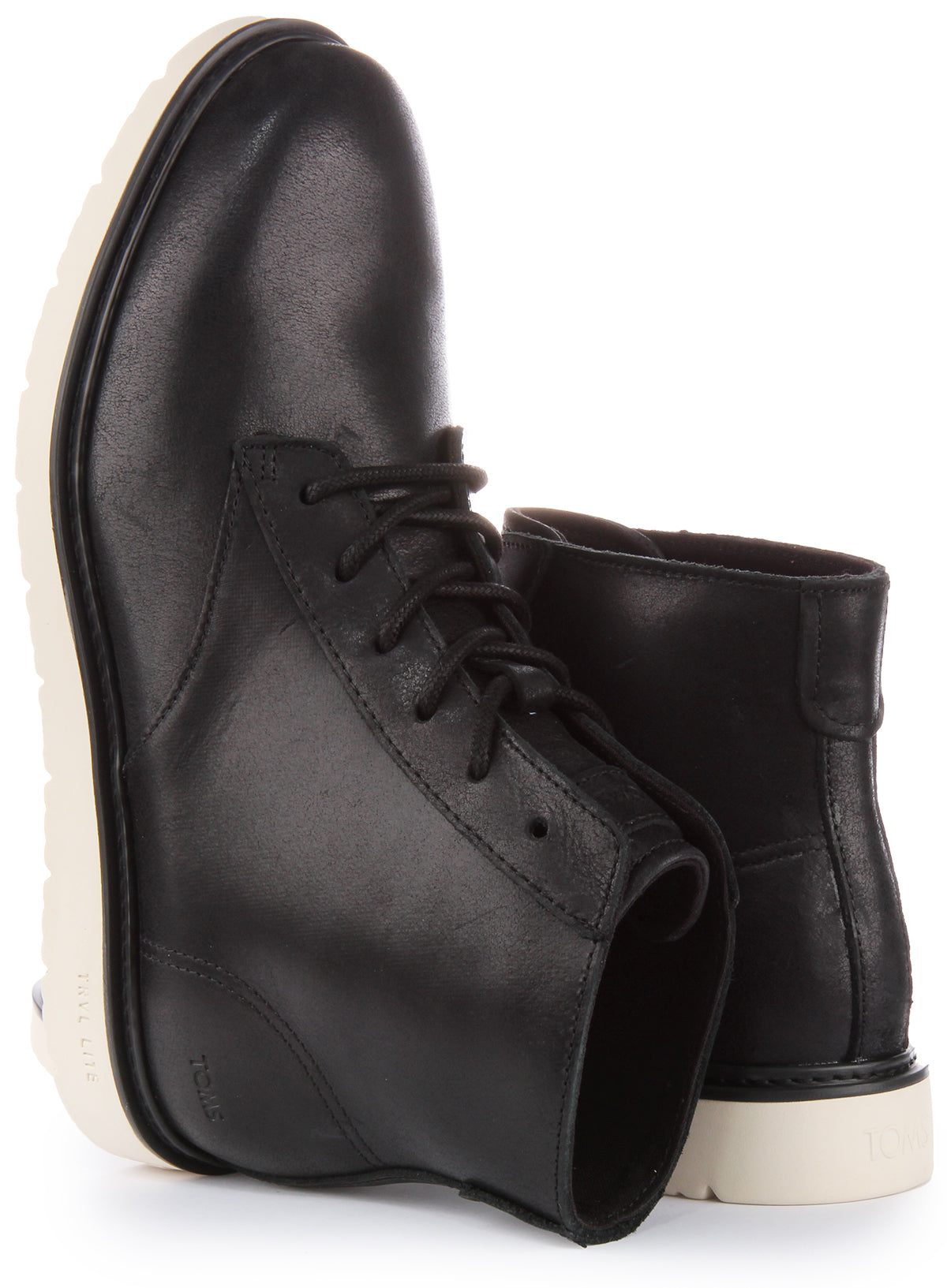 Vans sahara hot sale boot black