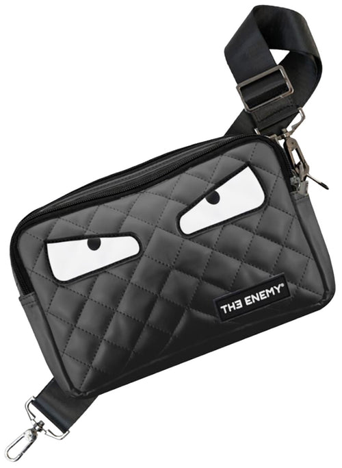 Sac bandoulière matelassé Truffle Eyes at the Quilted Xbody de The Enemy pour hommes en noir