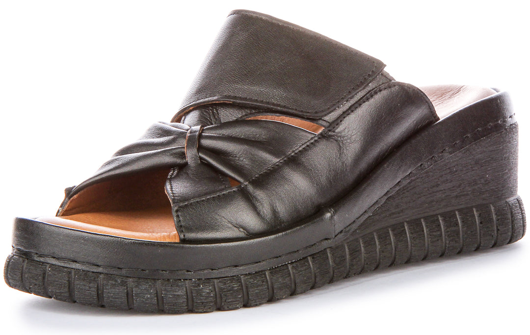 Justinreess England Sloane Soft Footbed In Black