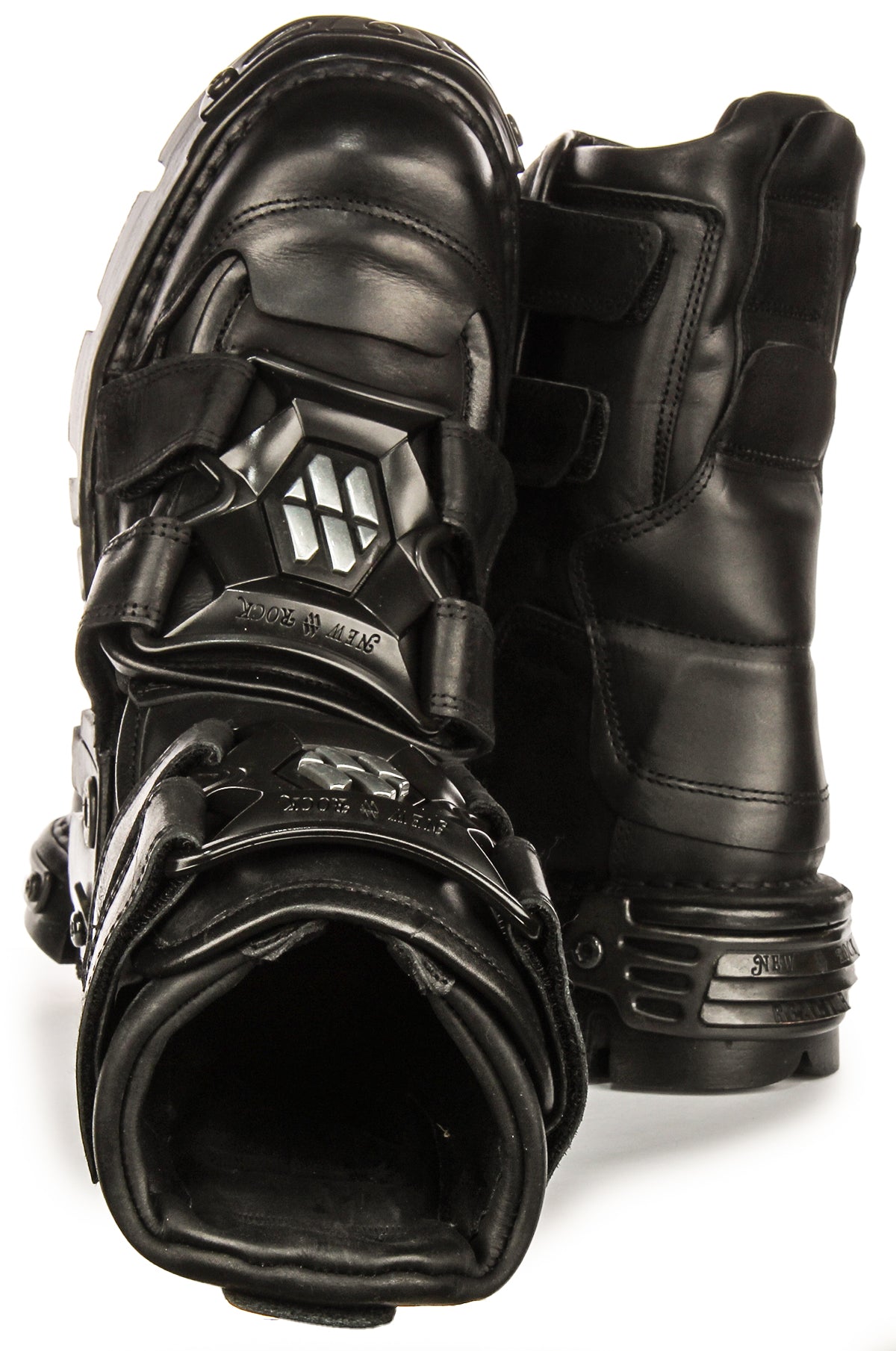 Newrock 422 Reactor In Black | 90s Shield Strap Design Leather