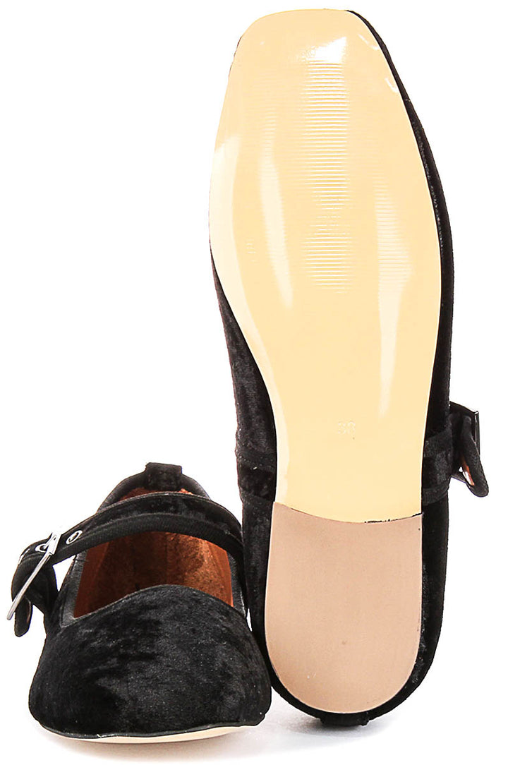 Justinreess England Kiera 2 In Black For Women