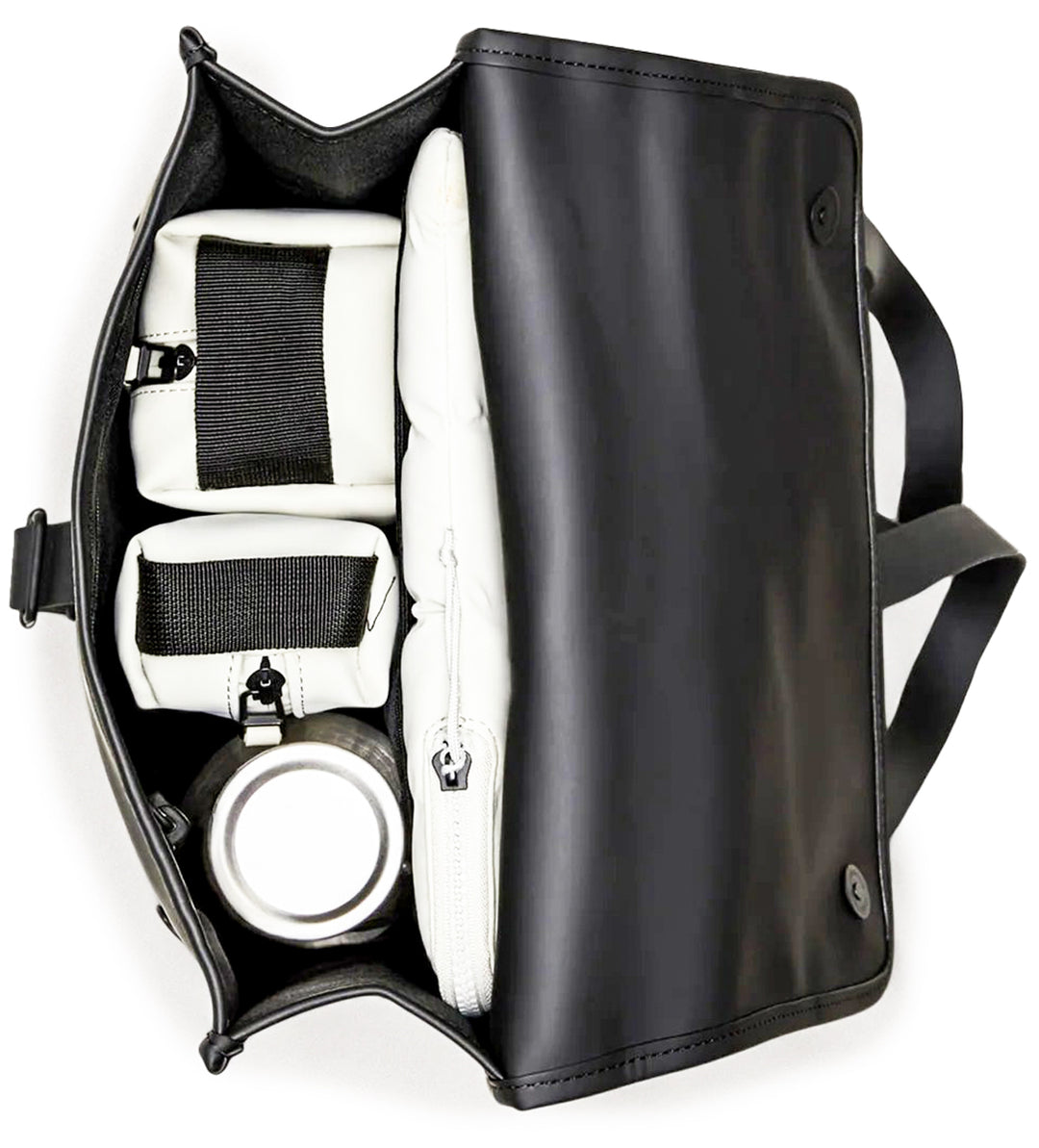 Mochila de poliéster Rains con mochila contemporánea WP para portátil en negro patente