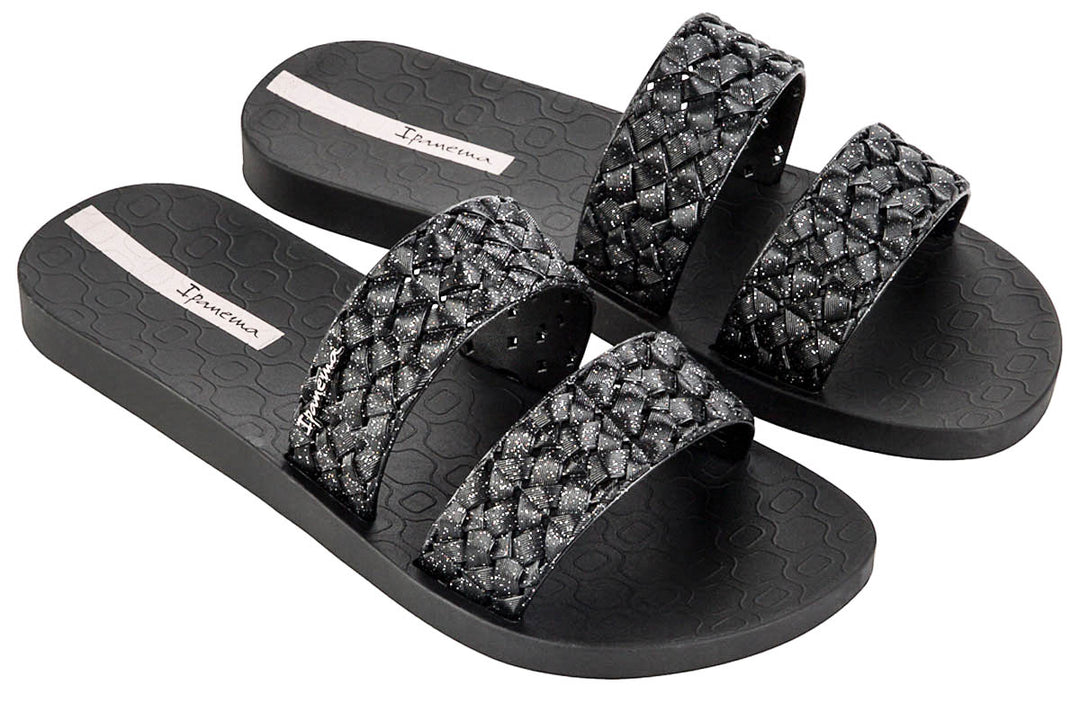 Ipanema Renda II Flipflops In Black Shiny For Women