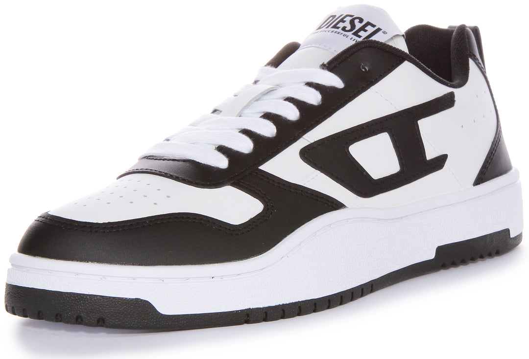 Diesel Sneaker in pelle con dettaglio in spugna morbida SUkiyo V2 Low D Branding per uomo in nero bianco