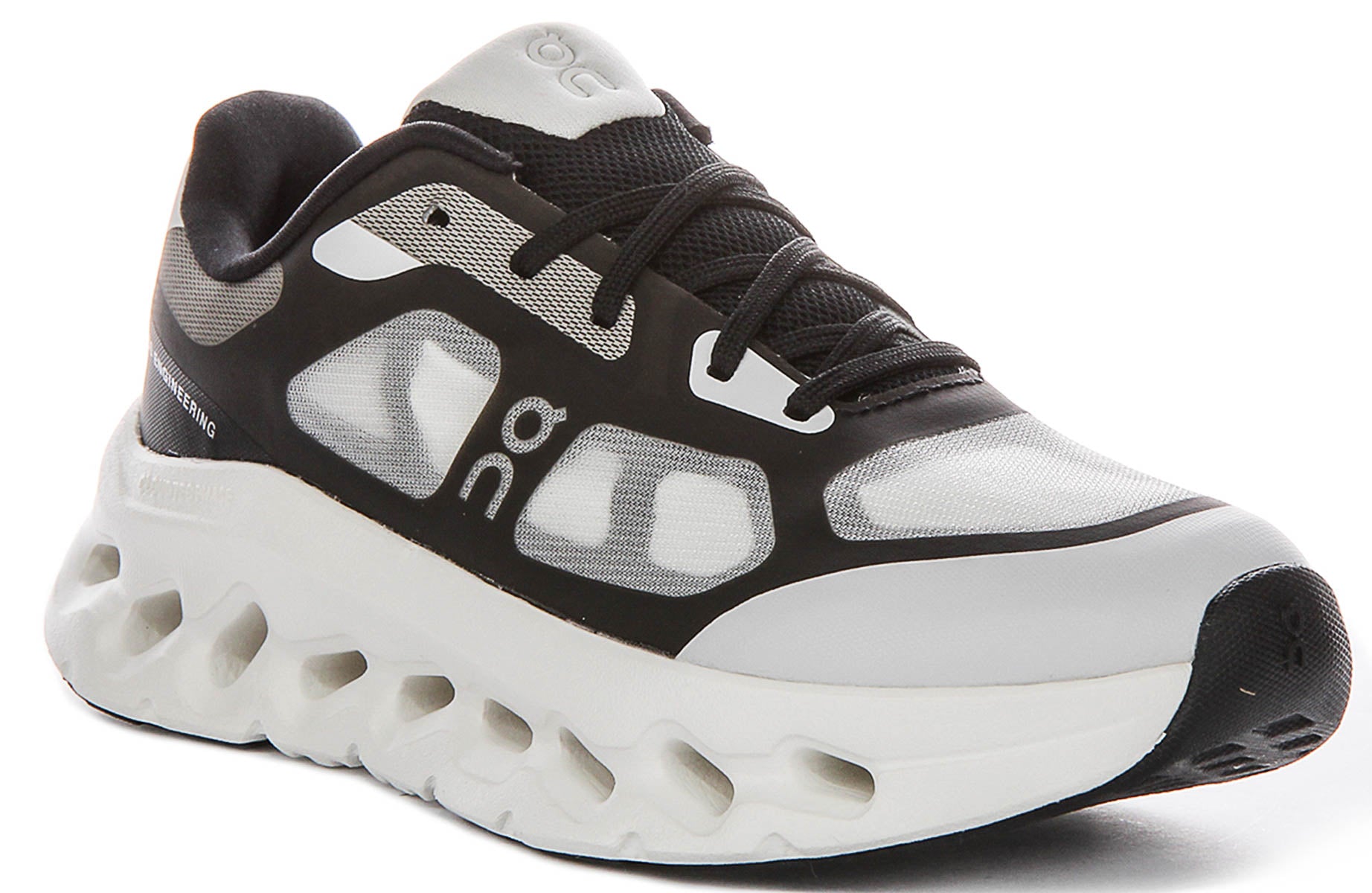 On Running Cloudtilt Remix In Black White For Men | Lace Up