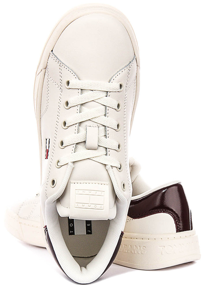 Tommy Hilfiger Logo Sneaker In Ivory For Women