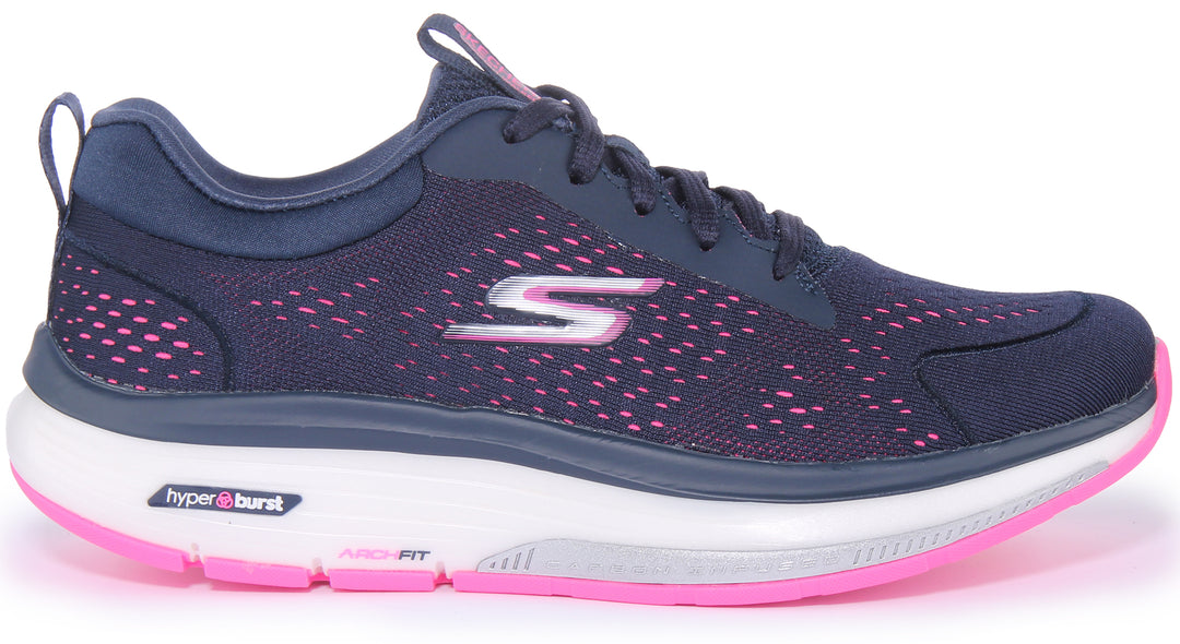 Skechers Go Walk Workout Walker Outpace Baskets à lacets en maille synthétique pour femmes en marine rose