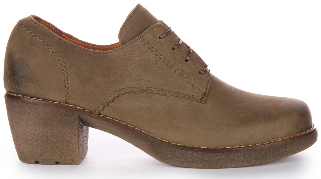 JUSTINREESS Eliza Scarpe Oxford con tacco medio in pelle scamosciata allacciate da donna in oliva verde