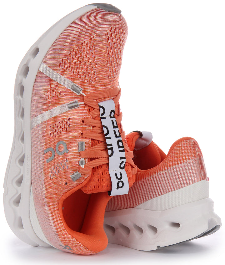 On Running Cloudsurfer Scarpe da ginnastica allacciate a rete CloudTec Phase da donna in arancione