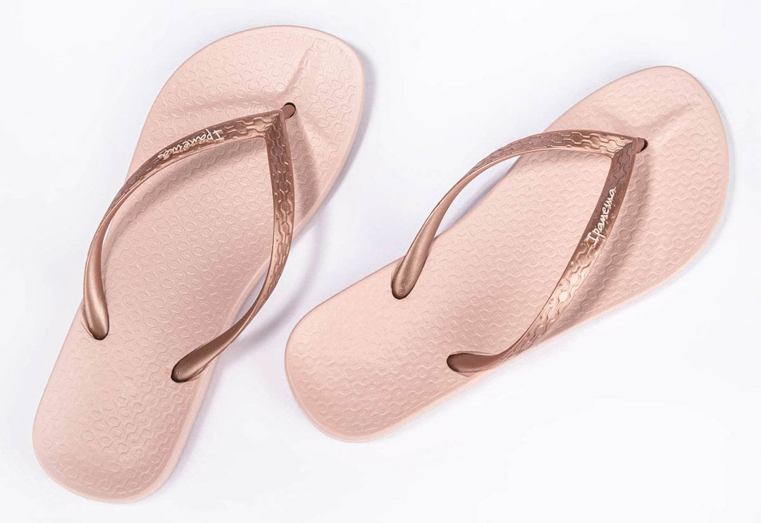 Ipanema Anatomica Flipflops In Pink For Women