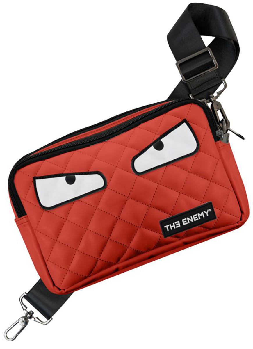 Bolso cruzado acolchado Truffle Eyes at the Back Quilted Xbody de The Enemy en rojo para hombres