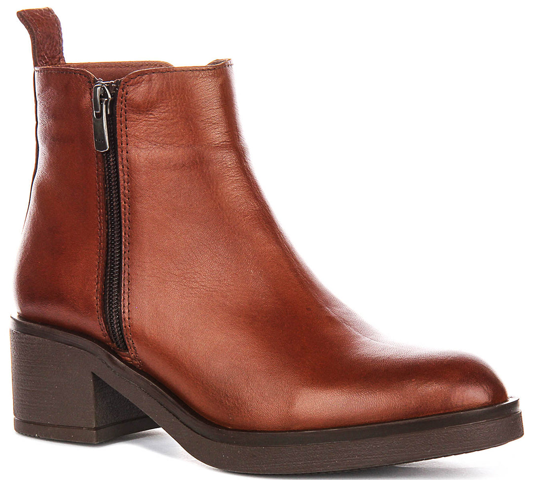 Justinreess England Hallie In Tan For Women
