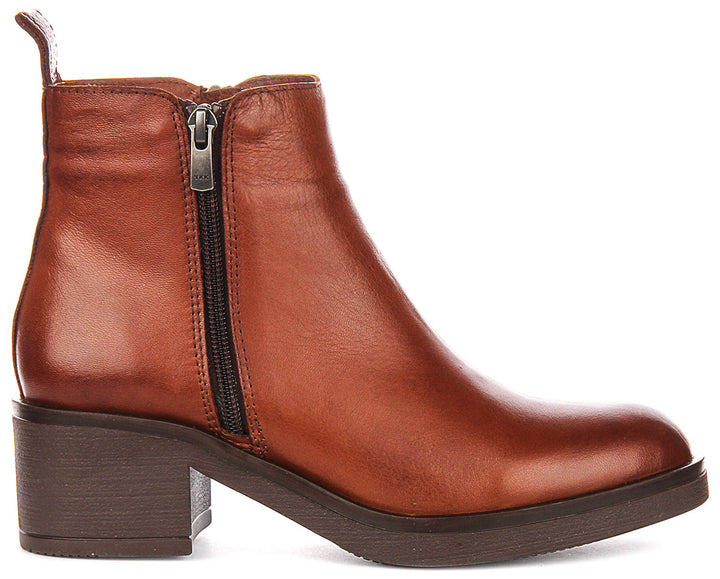 Justinreess England Hallie In Tan For Women
