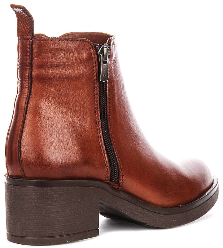 Justinreess England Hallie In Tan For Women
