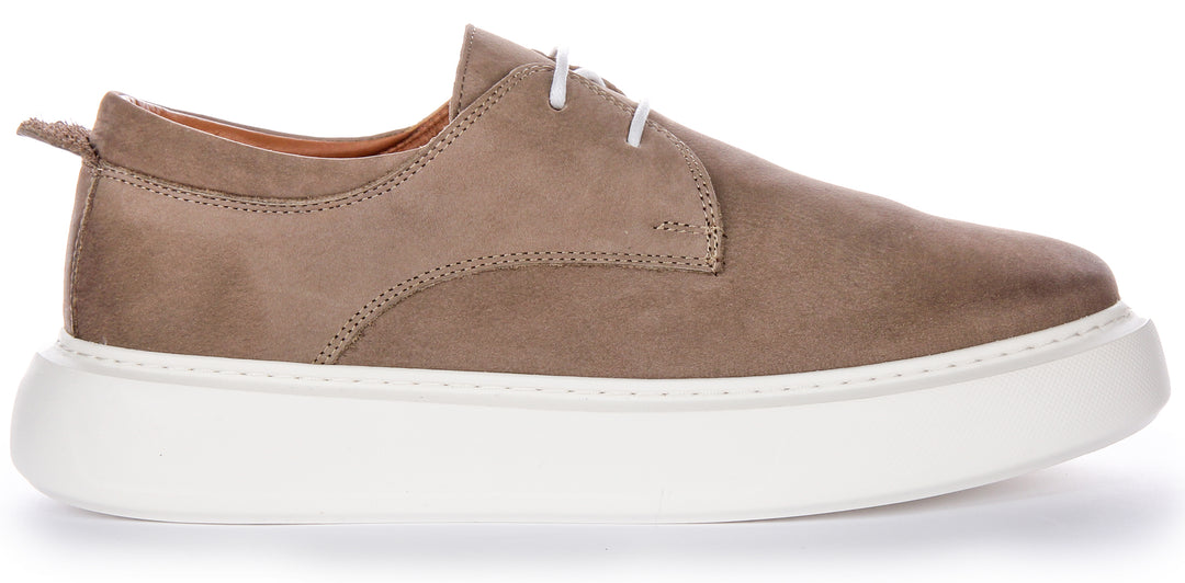 JUSTINREESS Earl Herren Freizeitschuhe mit Smart Casual Silhouette aus Nubukleder in Taupe