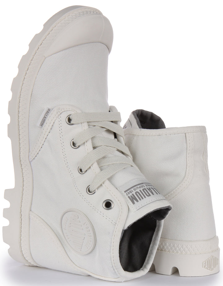 Palladium Pampa Hi Botín vegana de lona con cordones para mujer en blanco