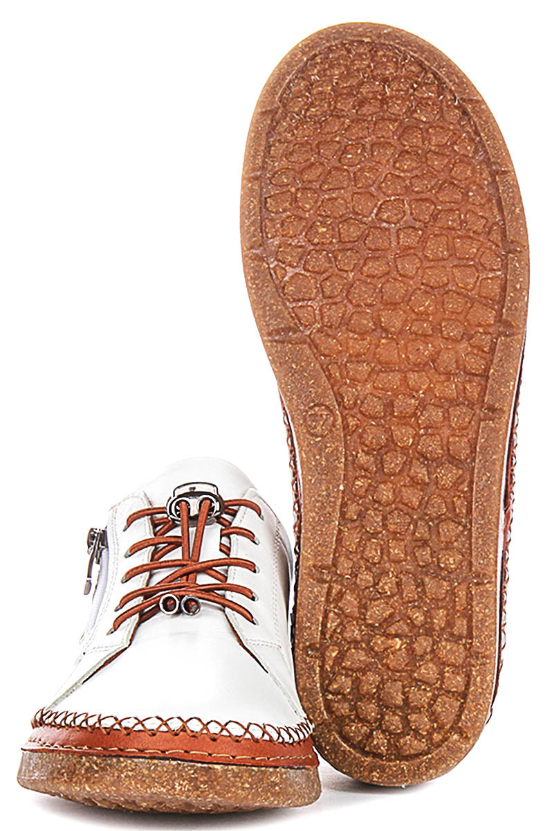 Justinreess England Kenzie In White For Women