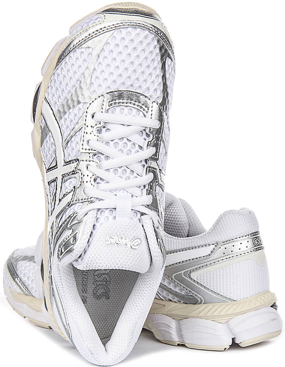 Asics Gel Cumulus 16 In White For Womens
