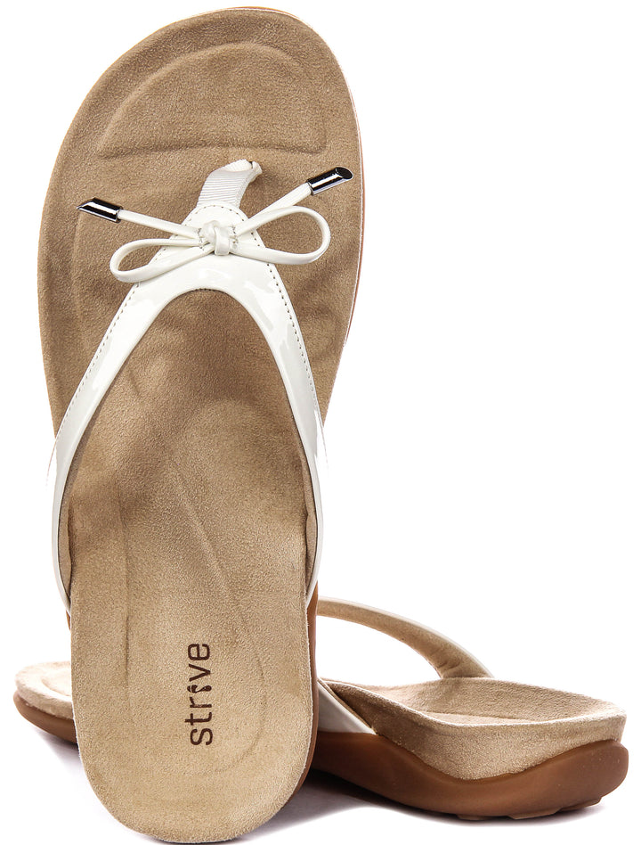 Strive Island Ii In White For Women