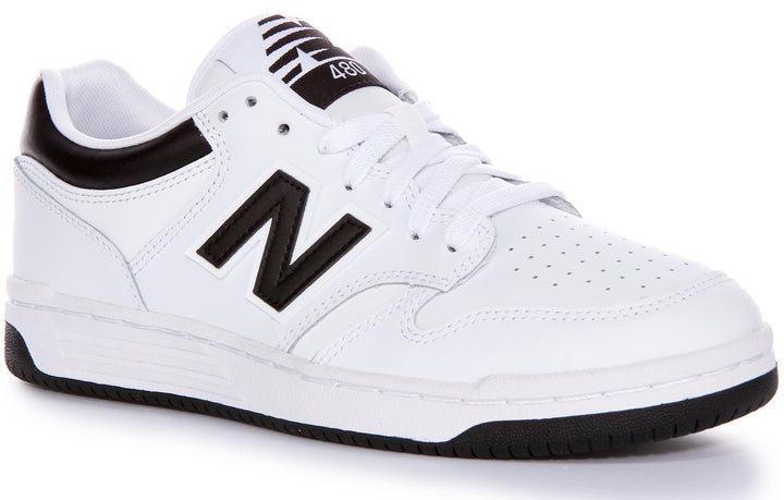 Die New Balance BB480LBK Basketball Schnürklassiker aus Leder in Weiß Schwarz