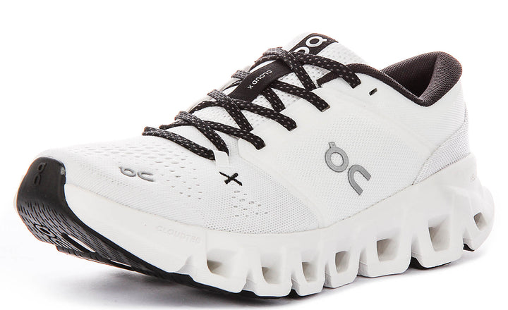 On Running Cloud X 5 In White Black For Women