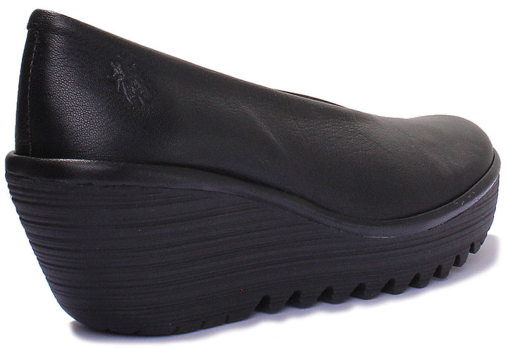 Fly London Yaz Chaussures à talon compensé en cuir pour femmes en noir