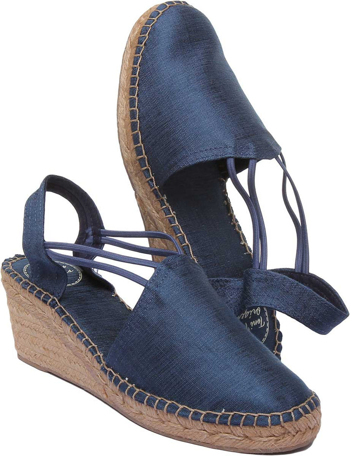 Toni Pons Turia Zapatos de seda con tacón de cuña con correa elástica para mujer en azul