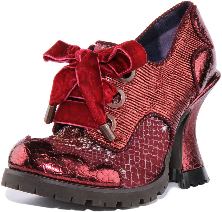 Irregular Choice Whimsical Windsor Zapatos de tacón curvo para mujer en bordeaux
