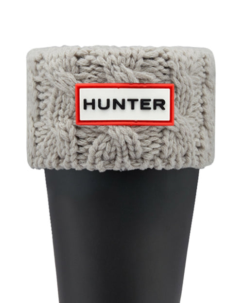 Hunter Original Chaussettes hautes à revers en tricot câblé à six mailles pour femmes en crème
