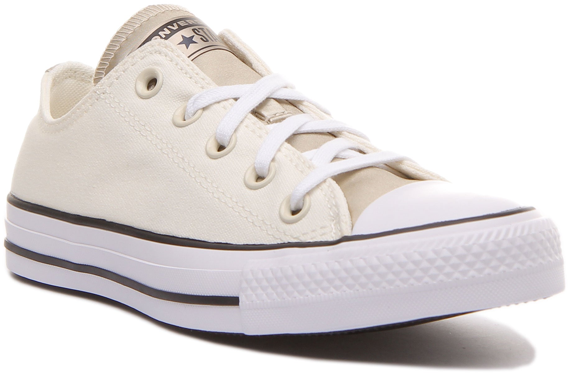 Converses creme 2024