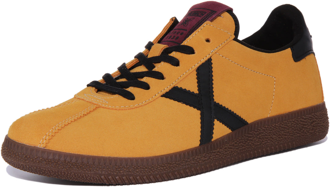 Munich Barru 124 Zapatillas de deporte retro con cordones para hombre en mostaza