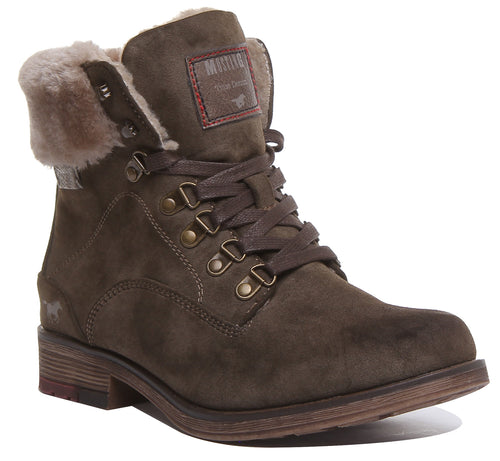 Mustang 1295-609 In Olive For Womens