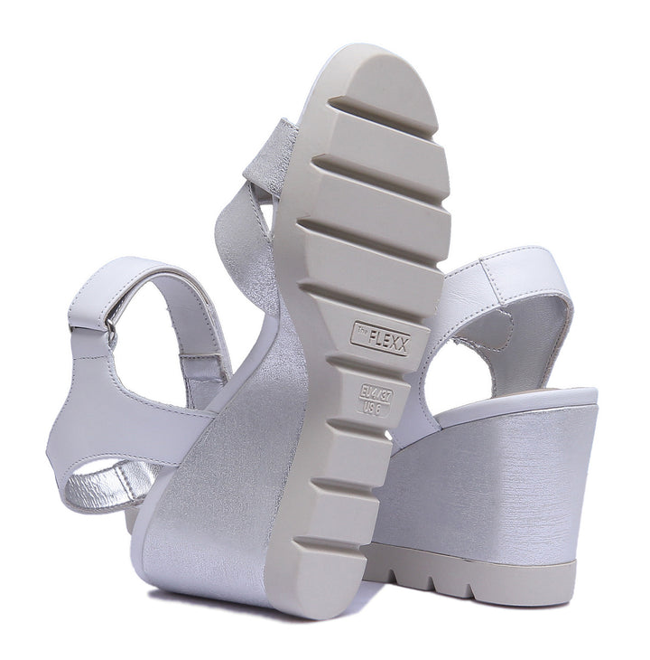 Flexx Lot Off Sandalo con zeppa in pelle con cinturino alla caviglia da donna in bianco argento