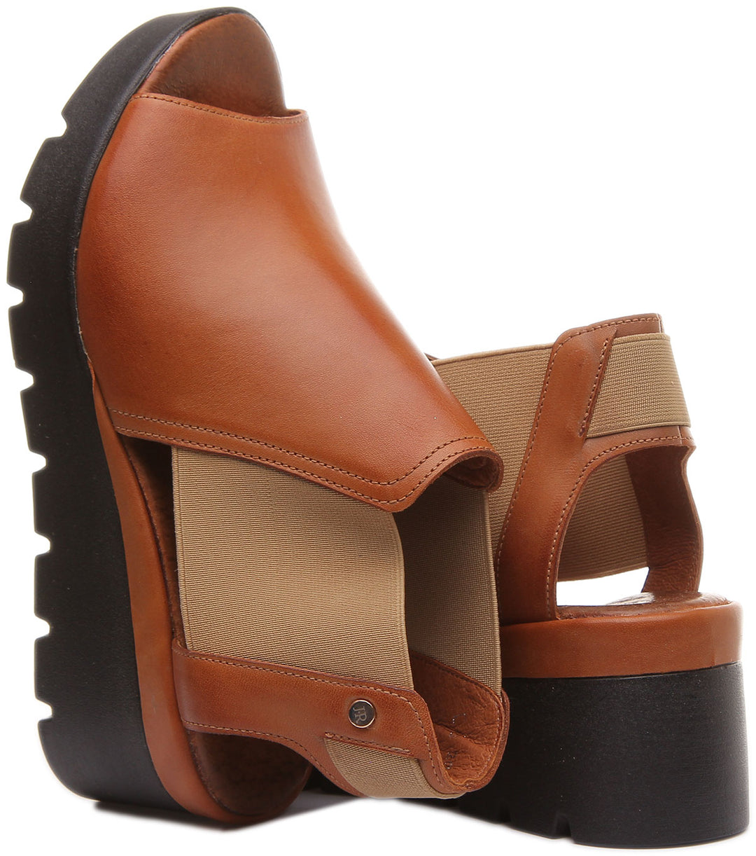 7100 Chelsea Style Comfort Sandal in Tan