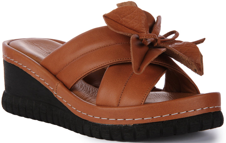 JUSTINREESS Ariel Sandalo con zeppa comfort in pelle da donna in tan