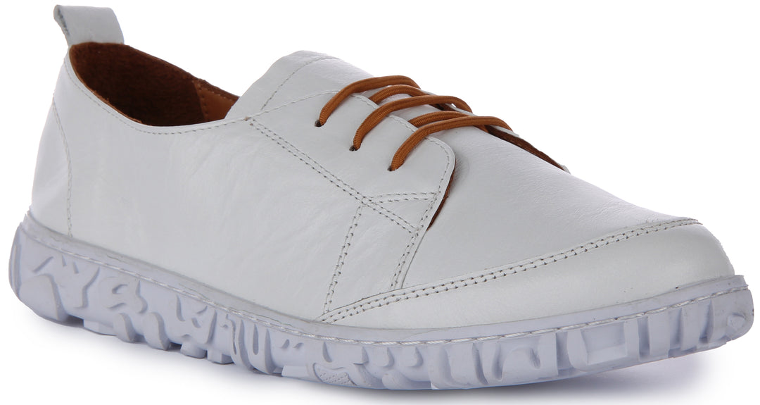 JUSTINREESS Molly Zapatos casual confort con cordones de piel para mujer en blanco