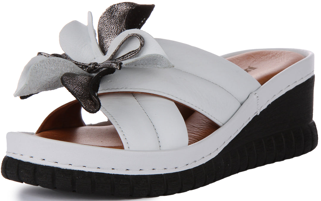 JUSTINREESS Ariel Sandalo con zeppa comfort in pelle da donna in bianco