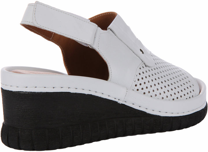 Justinreess England Gal Sandal In White For Women